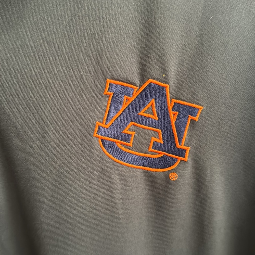 Men’s XL Auburn University Dark Gray Game Day Golf Shirt, Cool Details